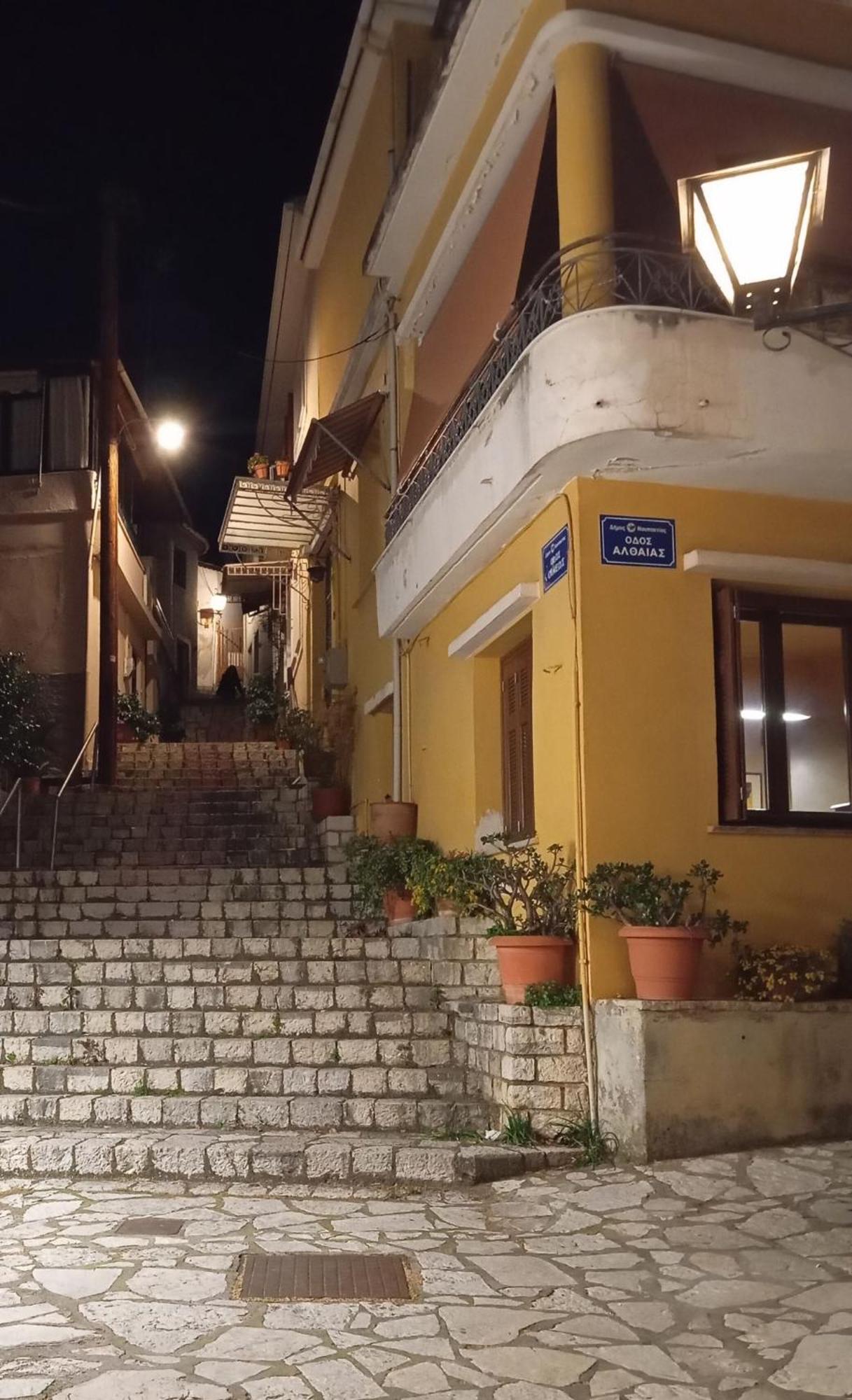 Nafpaktos Old Town Lejlighed Eksteriør billede